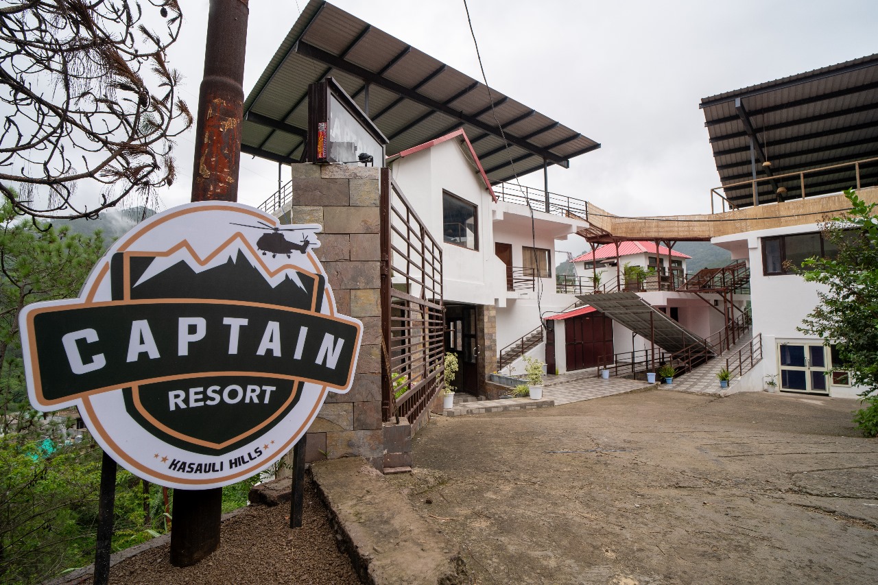 Captain Resorts Main Facade