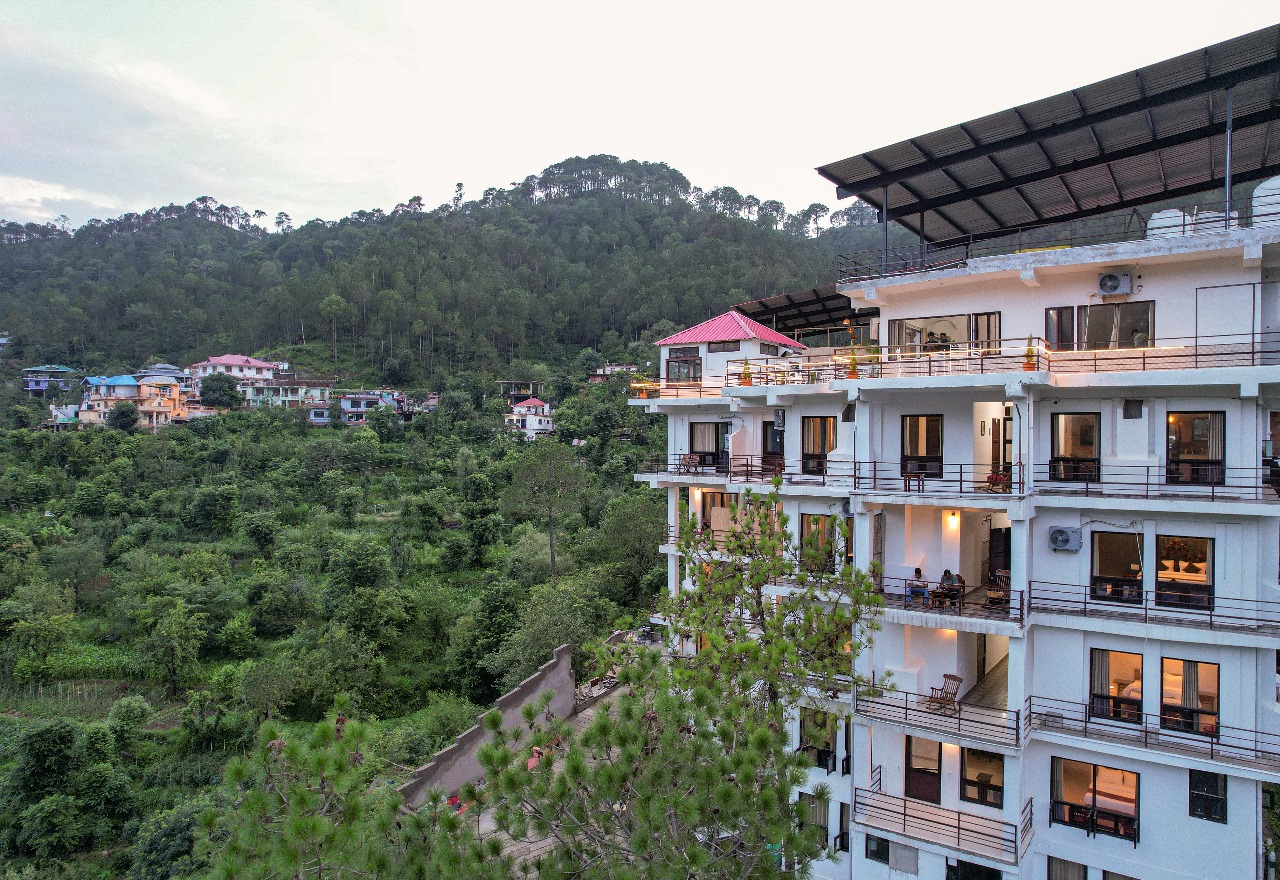 Resort Entrance & Architecture