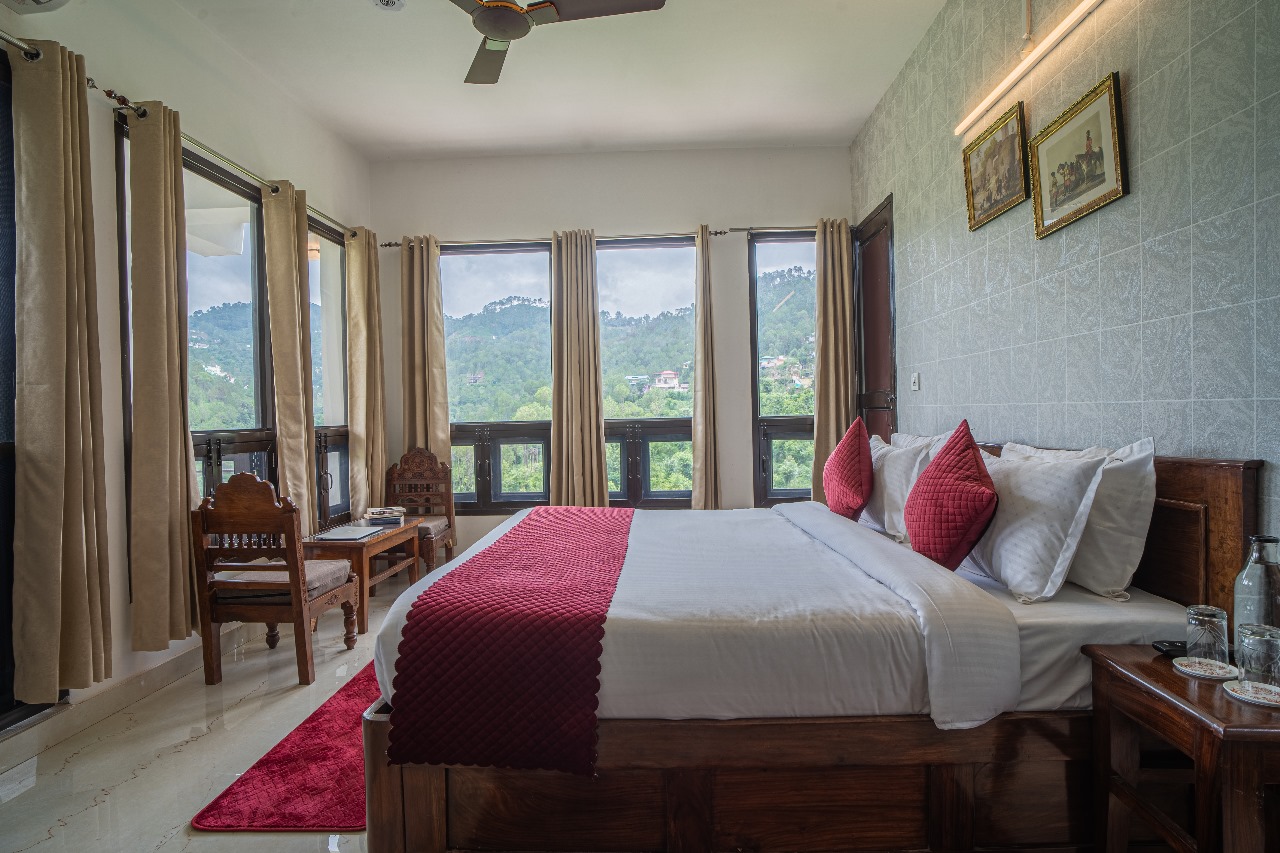 Deluxe Room Suite View